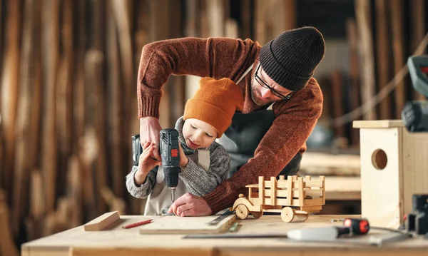 Professional Craftsman Teaching Little Son Use Drill While Making Together — Stock Photo, Image
