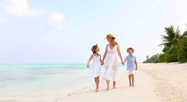 Full Body Woman Daughter Son Walking Sandy Beach Sea Sunny — Stock Photo, Image