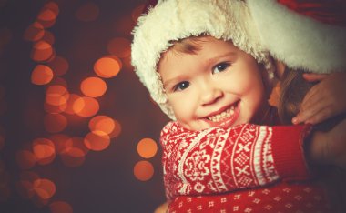 Noel sihirli mutlu aile anne ve çocuk