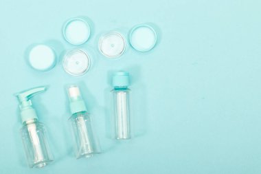 Plastik Temiz Üç boş şişe Dispenser Pompa ve krema kutusu 