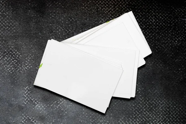 Λευκό Κενό Κάρτες Επίσκεψη Μαύρο Γκρι Δερμάτινη Υφή Φόντο Έτοιμο — Φωτογραφία Αρχείου