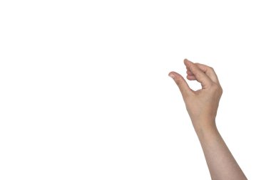 Parmak arasında bir şey tutan izole bir el. 