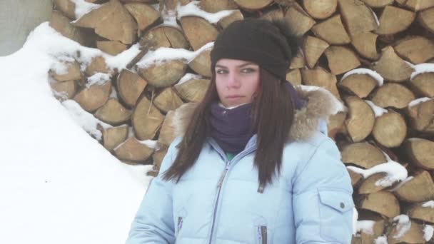 Girl in winter forest — Stock Video