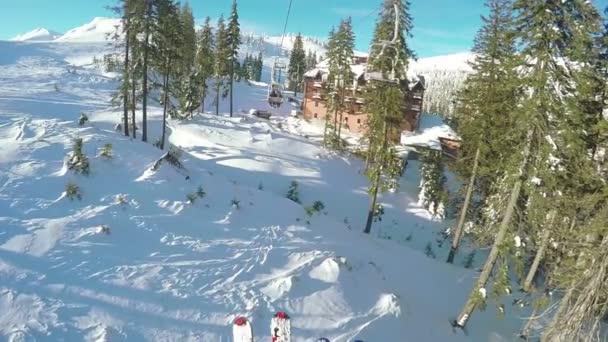 Landing vanaf skilift — Stockvideo