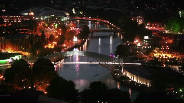 Vista noturna de Tbilisi — Vídeo de Stock