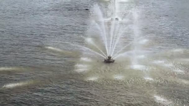 川噴水ストリーム — ストック動画