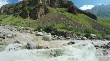 Georgia dağ dere