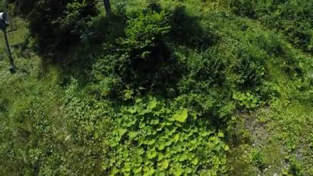 Ascenseurs en montagne en été 