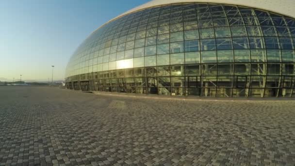 Ледовый дворец в Олимпийском парке — стоковое видео