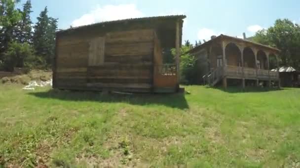 Античний дерев'яного будинку — стокове відео