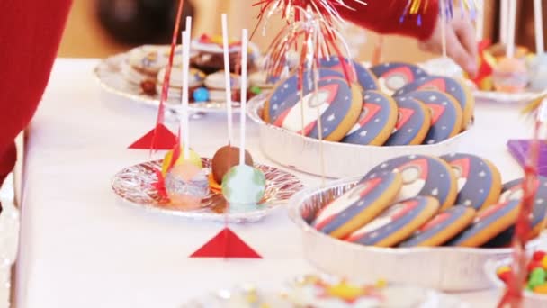 Dulces cumpleaños bar — Vídeos de Stock