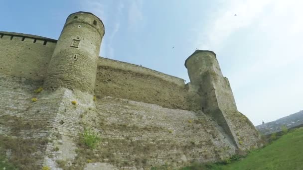 View on old castle — Stock Video