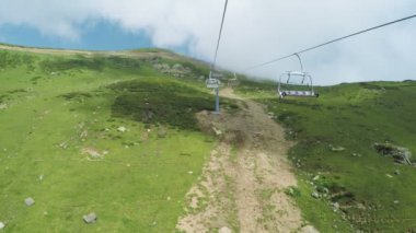 Asansörler yaz dağlarında