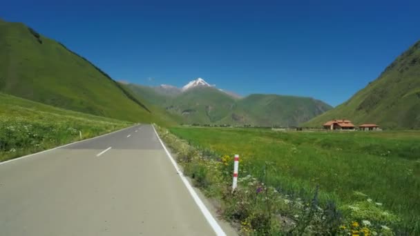 Estrada da montanha de bicicleta — Vídeo de Stock