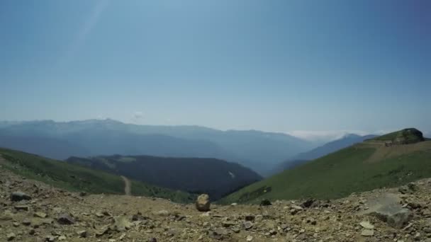 Chemin dans les montagnes — Video