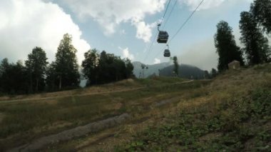 Asansörler yaz dağlarında