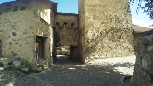 Túnel de piedra antiguo castillo — Vídeos de Stock