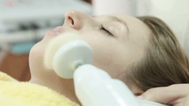 Yordamlar tarafından bir fırça