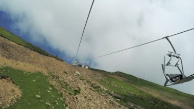 Asansörler yaz dağlarında