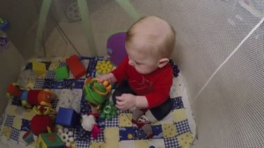 Çocuk çocuk arenada