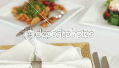 Unutulmamalı masaya servis