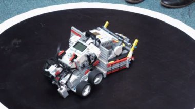 Lego Bestrobofest savaş rekabet makineleri