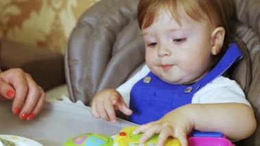 Annem çocuk ev beslemeleri