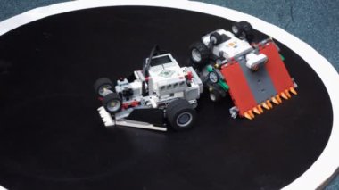 Lego Bestrobofest savaş rekabet makineleri