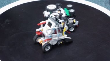 Lego Bestrobofest savaş rekabet makineleri