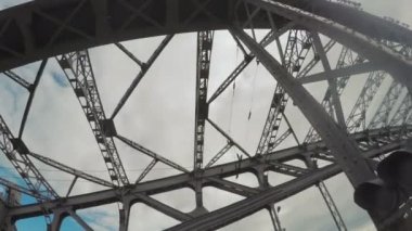 Bolsheokhtinsky demir köprü