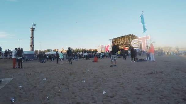 Koncert a strandon — Stock videók