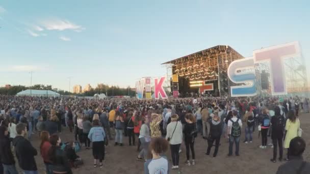 Concerto na praia — Vídeo de Stock