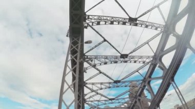 Bolsheokhtinsky demir köprü