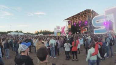 Konser sahilde