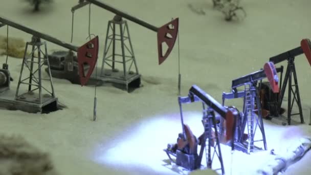 Impianti petroliferi nella neve — Video Stock