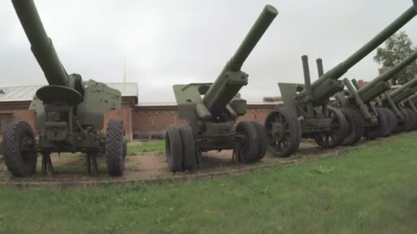 Musée d'artillerie et expositions — Video