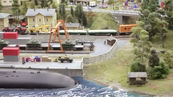 Jaderná ponorka v doku — Stock video