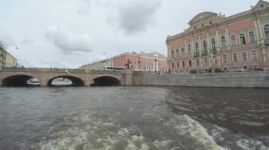 Anichkov Köprüsü'nde görüntüle