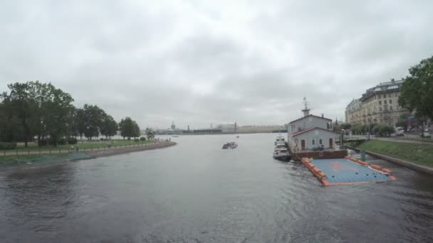 Річка Kronverksky протока — стокове відео