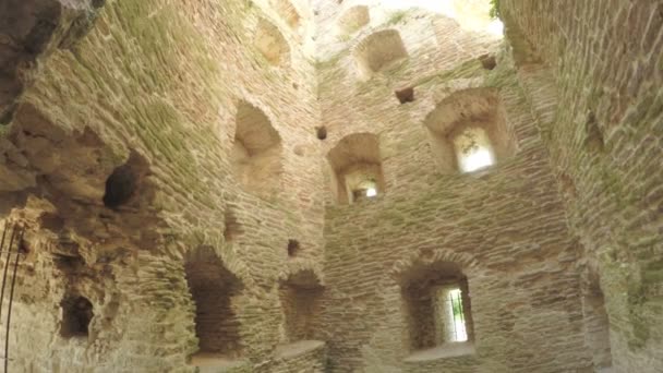 The interior of old tower ancient fortress — Stock Video