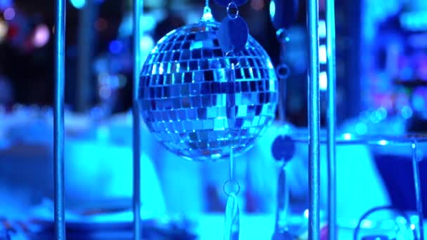 Bola de discoteca decorativa — Vídeo de Stock