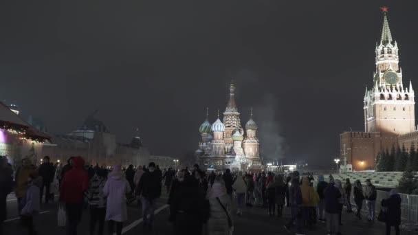 Roter Platz und GUM in Neujahrs- und Weihnachtsbeleuchtung — Stockvideo