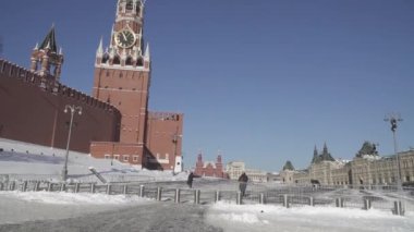 Yoğun kar yağışı sonrası Kızıl Meydan, Kremlin, GUM