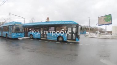 Grafiti NS Leskov 'lu Lezkov Caddesi