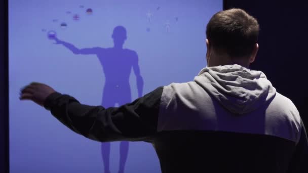 Bir insanın iskelet ve iç organlarının hareketinin simülasyonu — Stok video