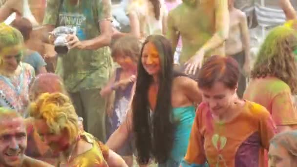 Holi Colors Festival na natureza — Vídeo de Stock