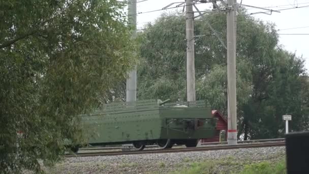 Uluslararası demiryolu ekipmanları ve teknoloji fuarı Fuarı 1520. Dinamik sergi. SSCB ve Rusya 'nın tarihi ve eski buhar lokomotifleri — Stok video