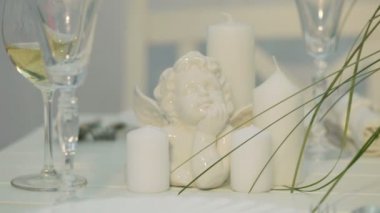 Festival masa dekorasyonu