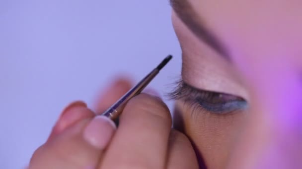 Make-up für das Auge — Stockvideo