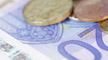 Farklı banknot paraları ile
